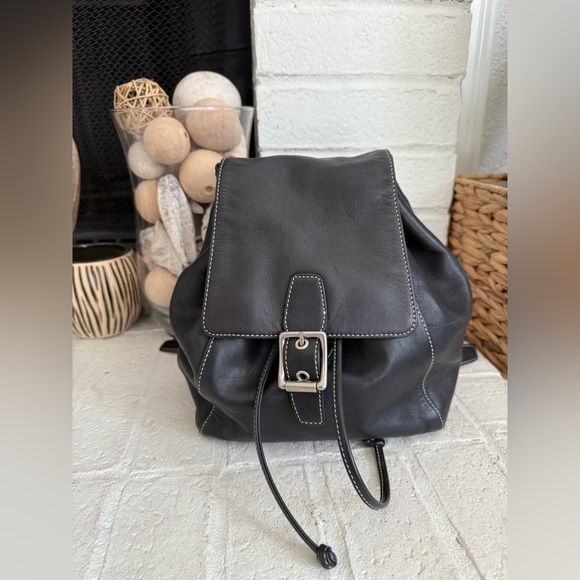 Coach 9569 Vintage Black Leather Drawstring Closure Backpack With Buckle Detail - Picture 1 of 14